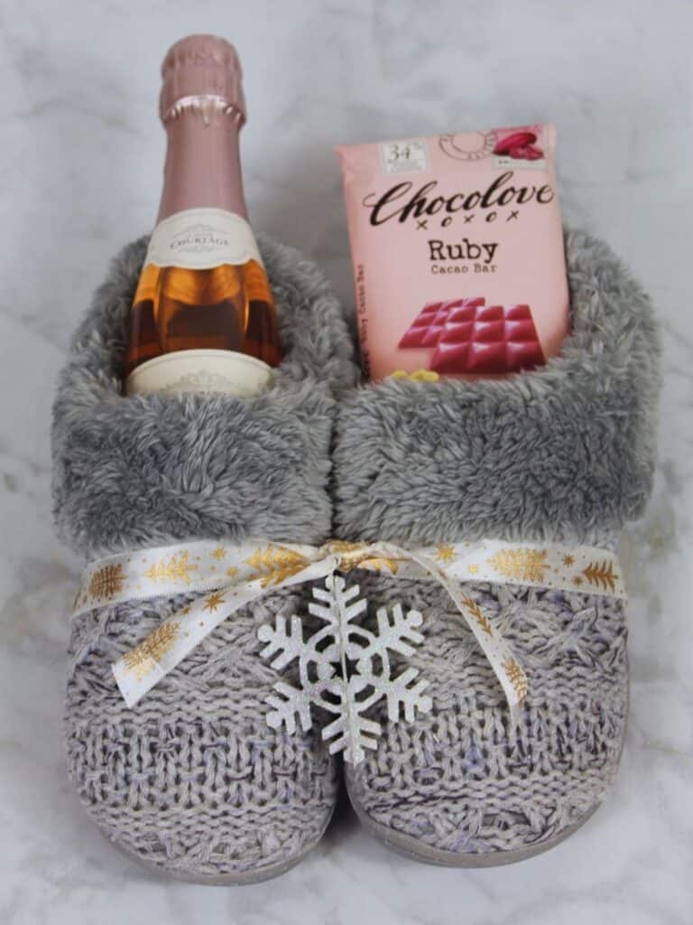 4 Cute Slipper Christmas Gift Basket Ideas