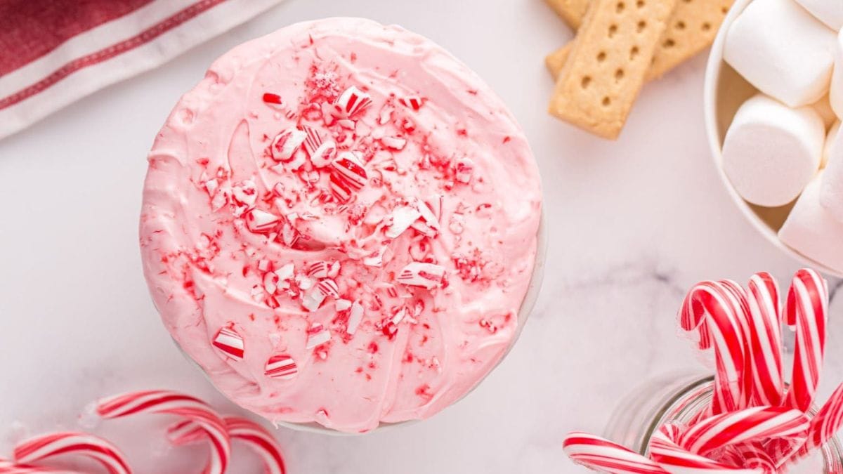 11-christmas-dessert-dip-recipes-that-are-super-easy