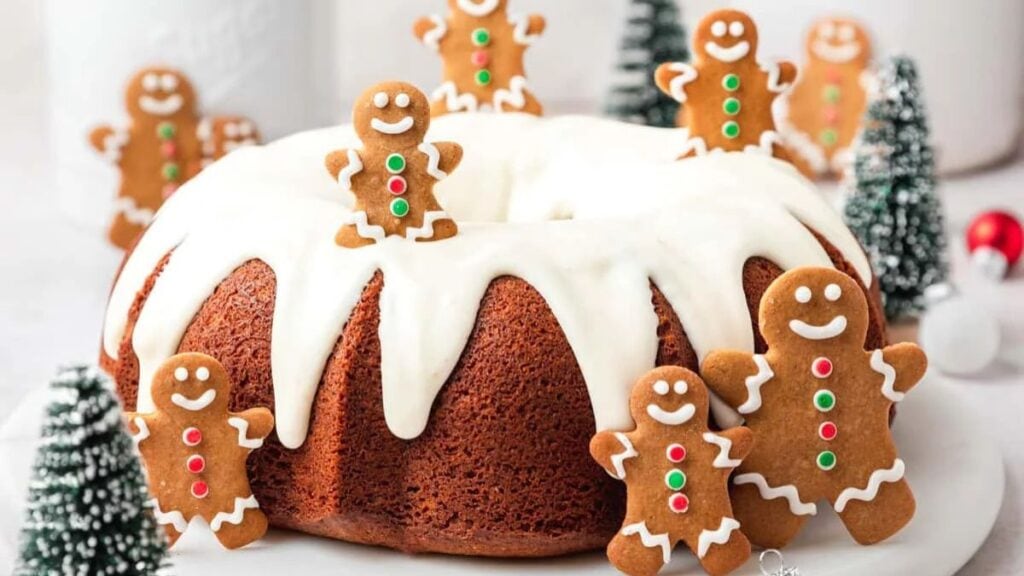 A Bundt cake made with gingerbread cookies and thick icing.