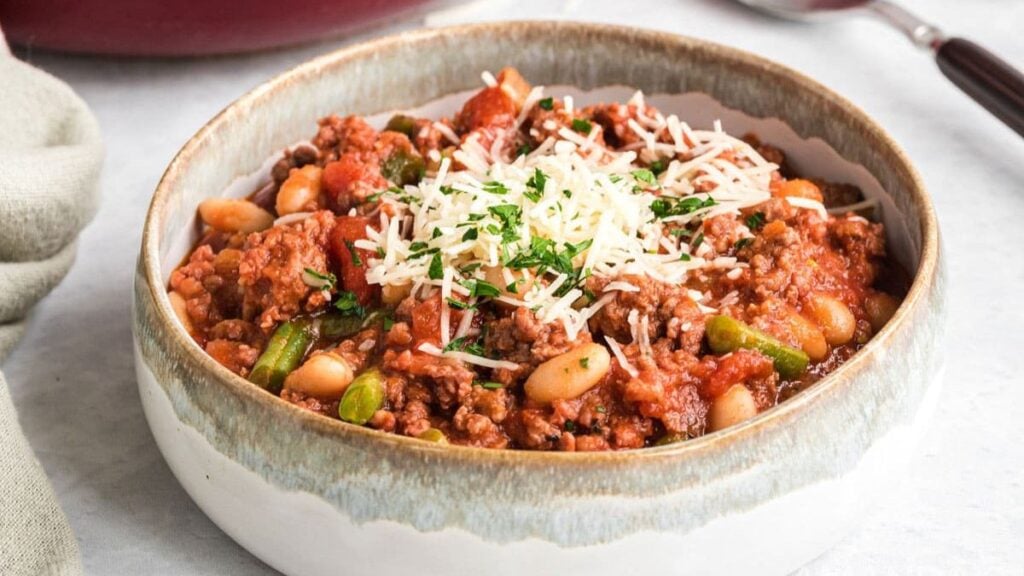 Italian flavored stew with meat and vegetables. 