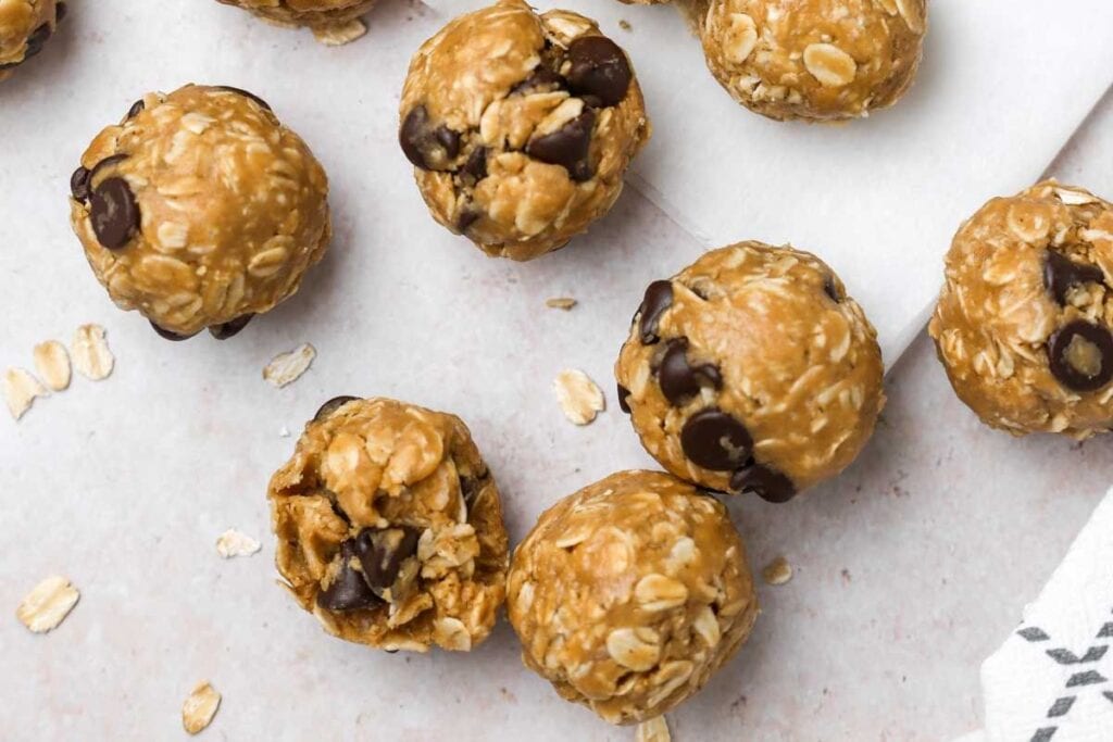 Peanut butter and oatmeal balls with chocolate chips.