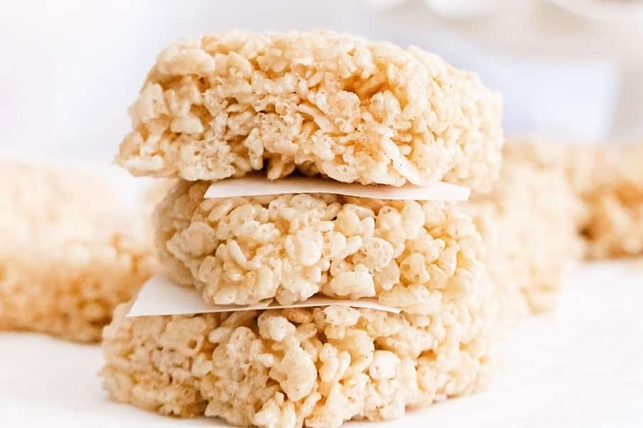Stack of rice krispies.