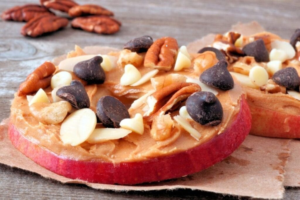 Apple slices with berries.