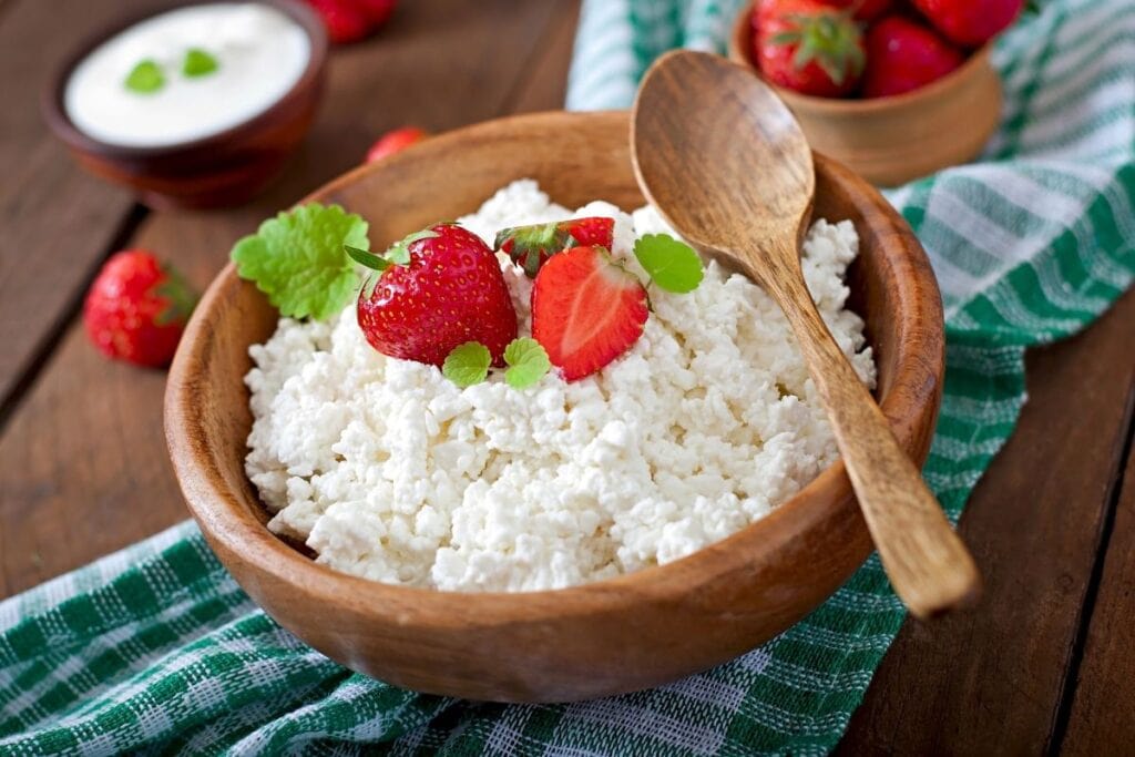 A bowl of cottage cheese.