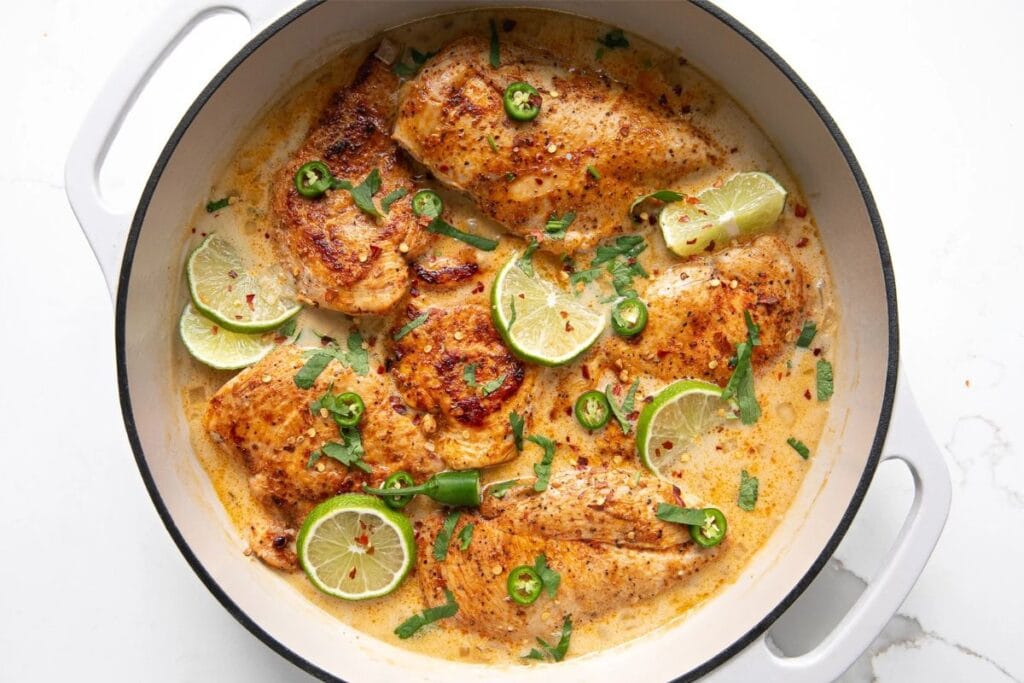 Coconut milk chicken in a pot.