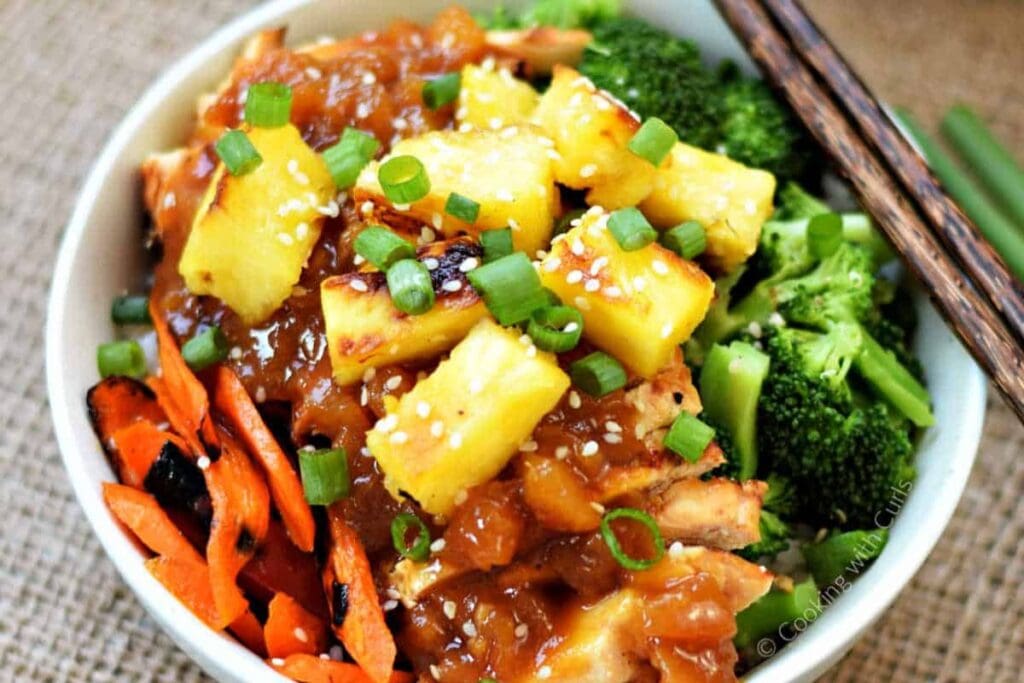 A bowl of chicken teriyaki.