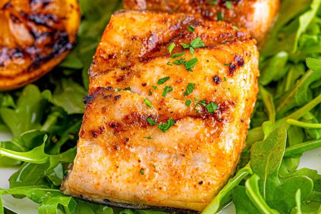 Grilled mahi mahi with veggie.