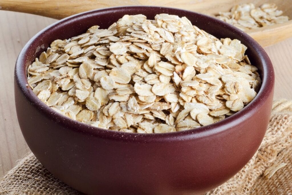 A bowl of oats.