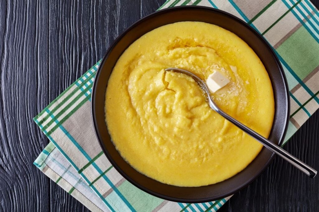 A bowl of polenta.