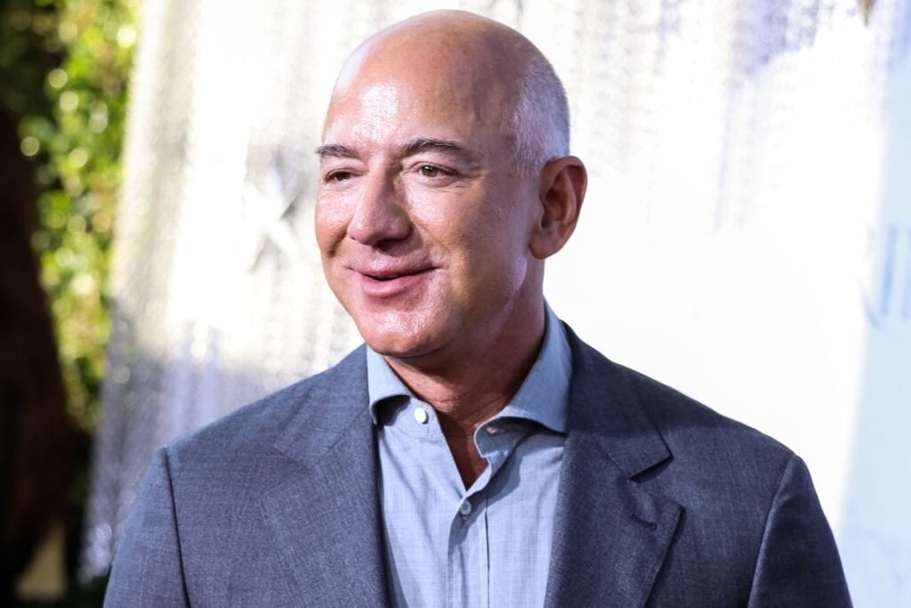 A photo of Jeff Bazos.