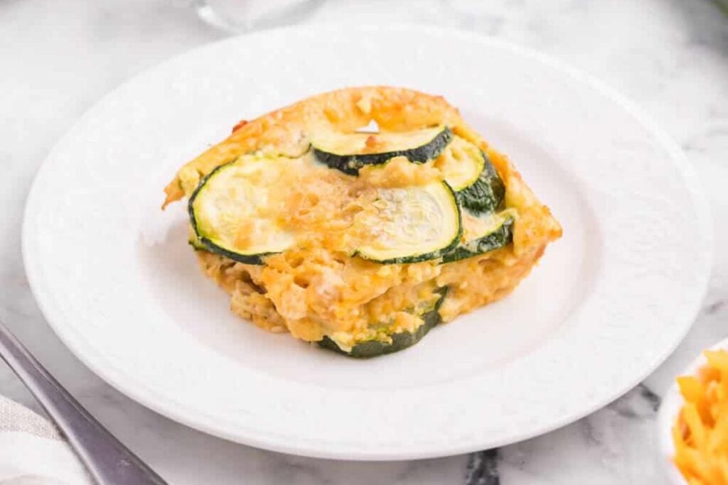 Baked zucchini on a plate.