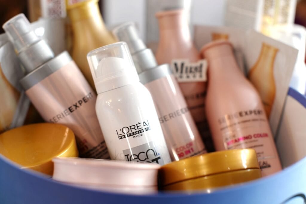 L’Oréal items on blue box.