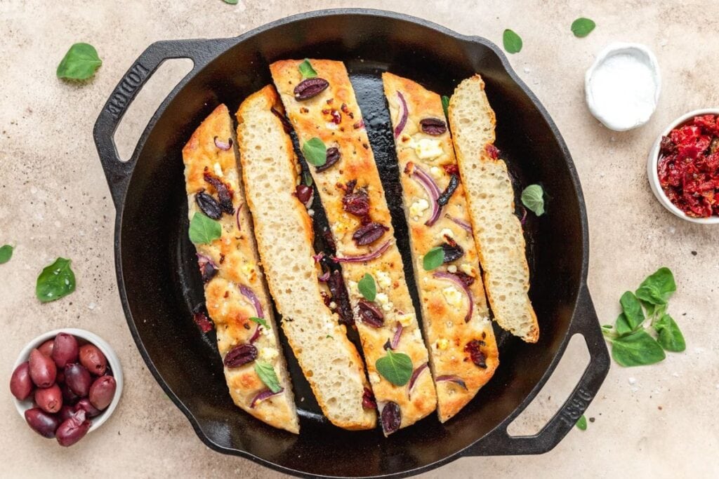 Foccacia with sundried tomatoes.