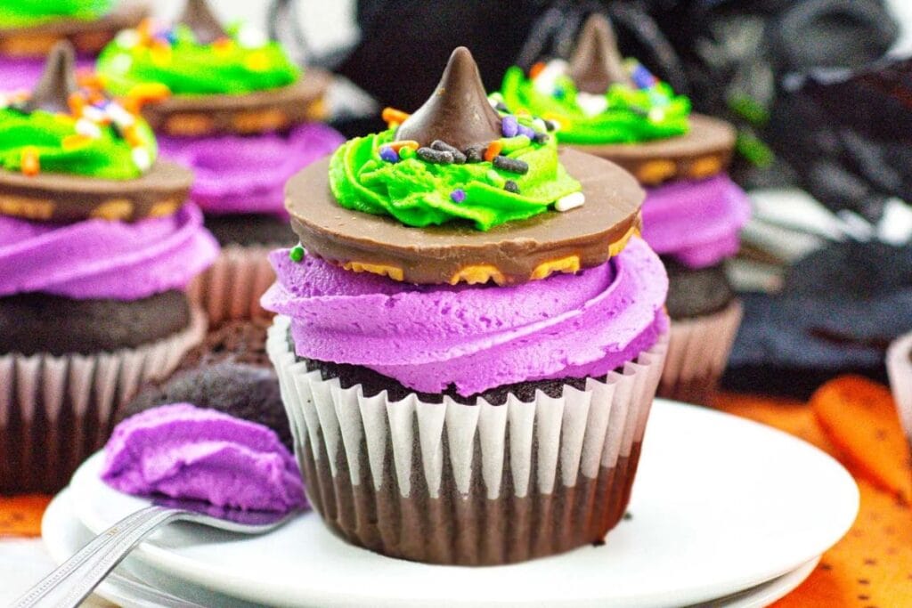 Close up shot of hocus pocus cupcake.