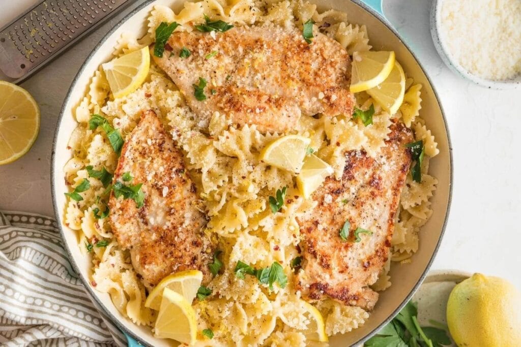 Lemon chicken pasta close up shot.