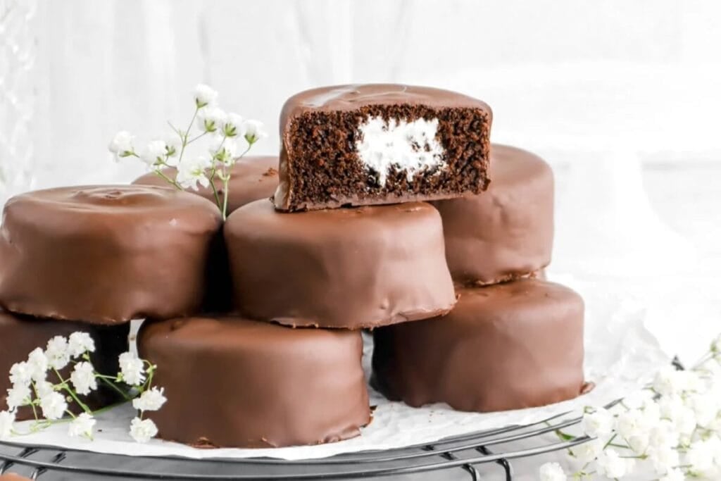 Mini chocolate cakes.