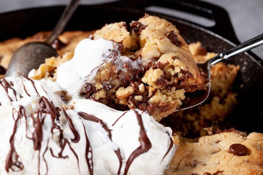 Chocolate chip cookie cake close up shot.