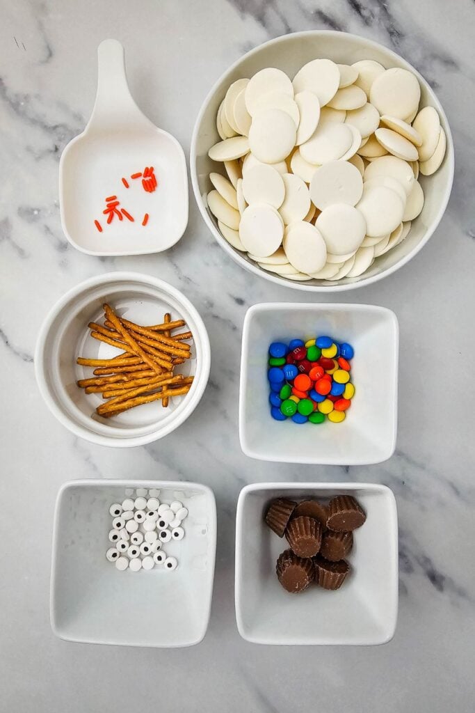 Ingredients for melted snowman bark.