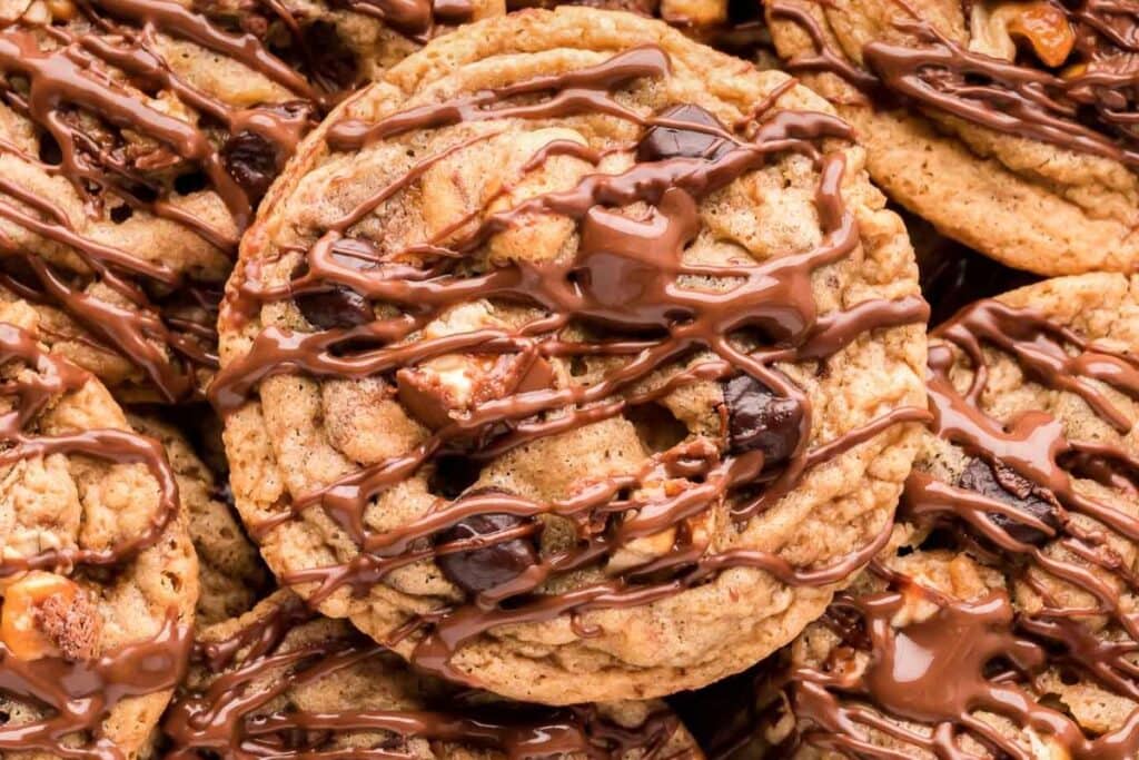 A close up shot of snicker cookies.