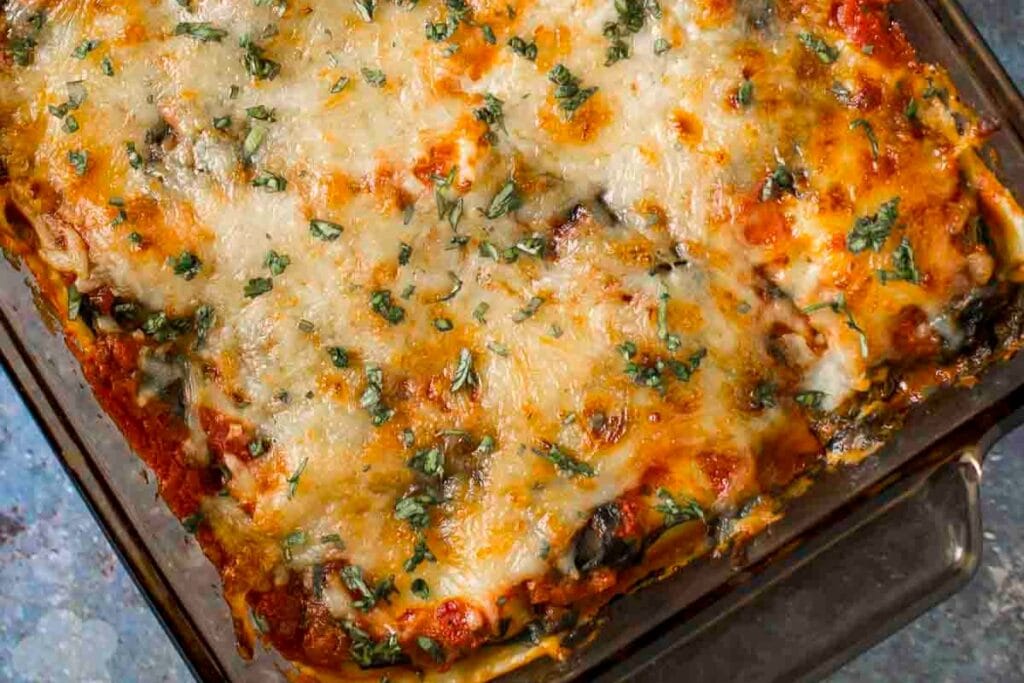 Ravioli spinach casserole in a baking dish.