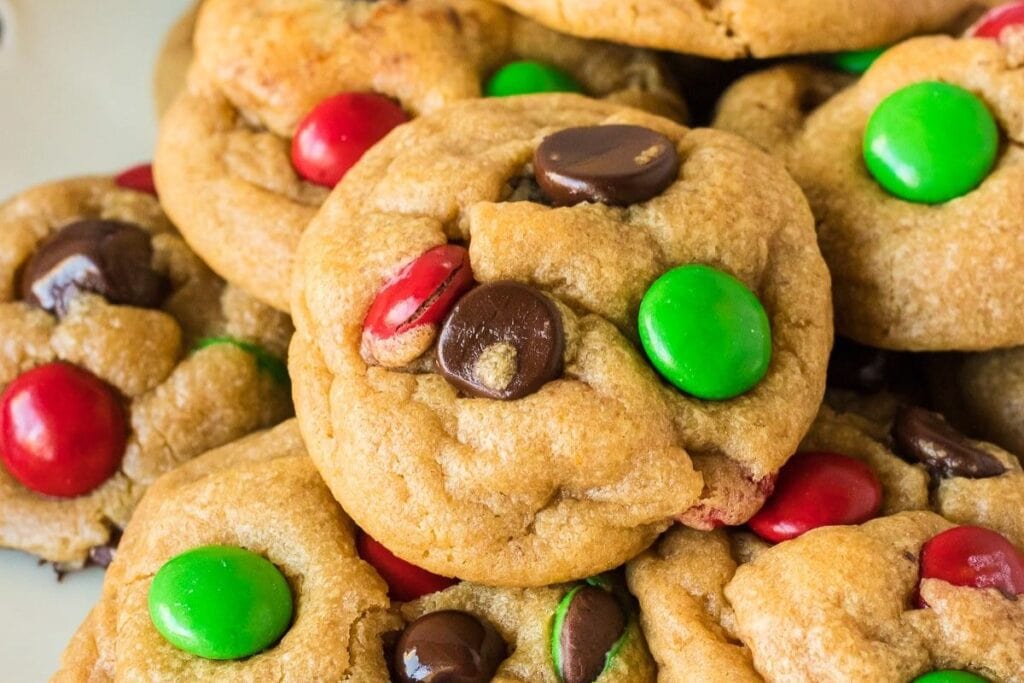 A close up shot of chocolate cookies.