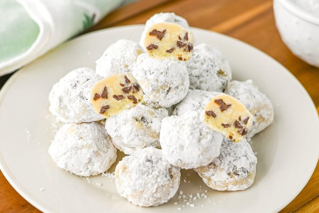 A close up shot of snowball cookies.
