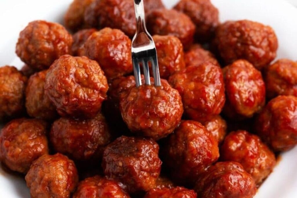 A close up shot of meatballs.