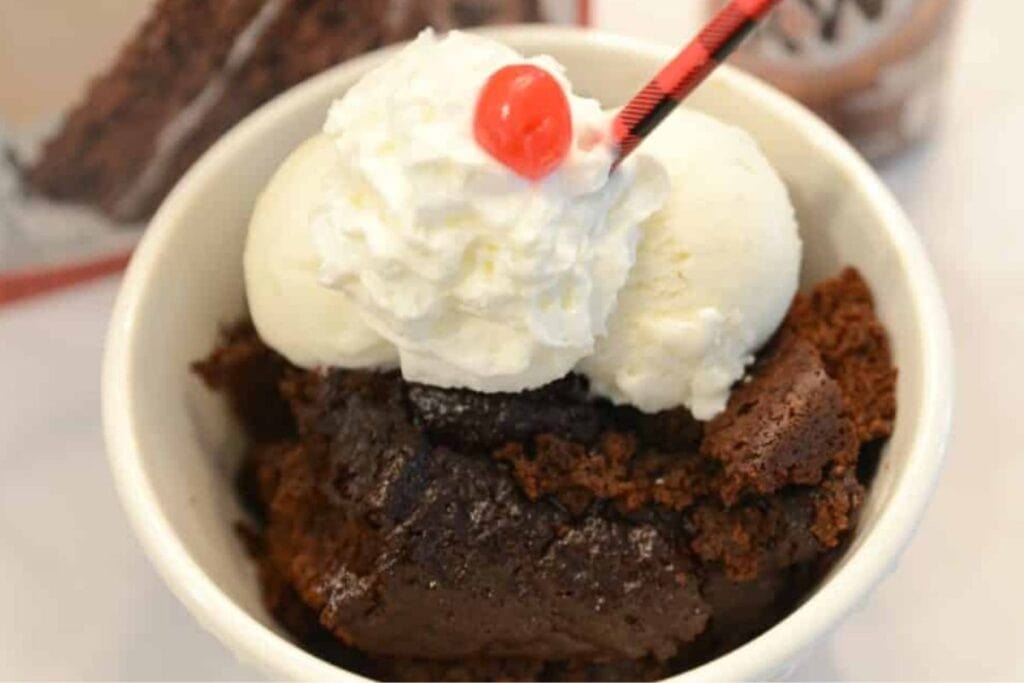 A close up shot of soda cake.