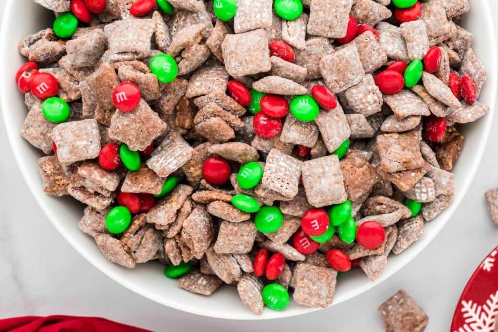 Buddy buddies in bowl.