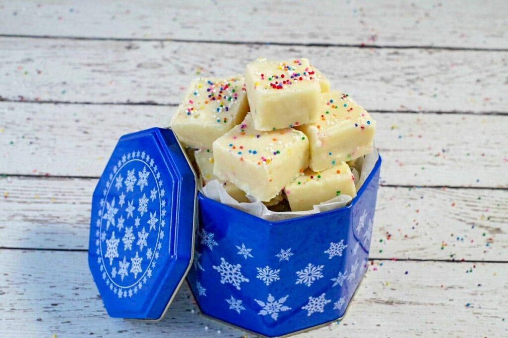 Sugar cookie fudge in tin 