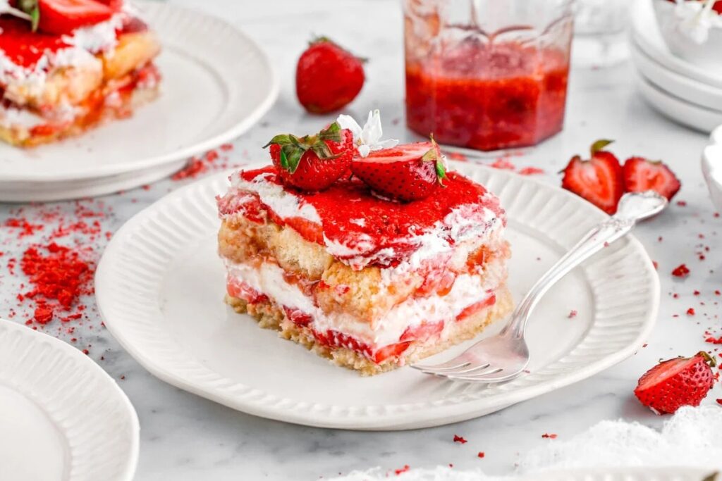 Strawberry tiramisu on a plate.