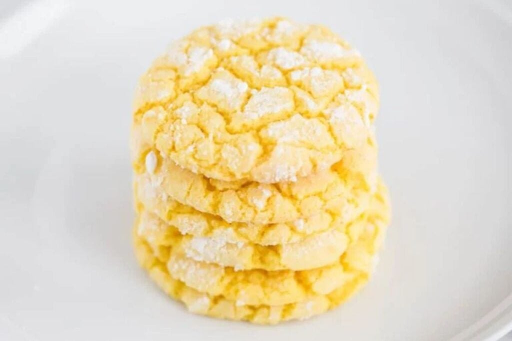 A close up shot of lemon cake cookies.