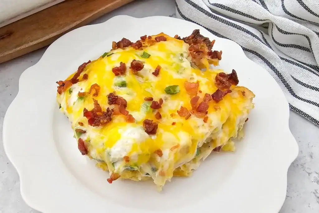 Jalapeño popper chicken casserole on a plate.