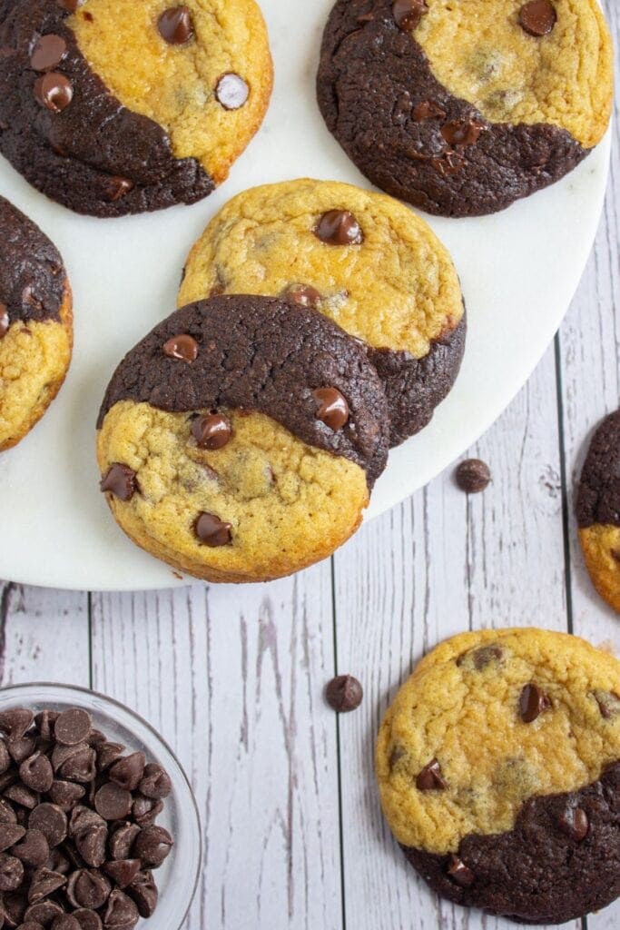 Brookies cookies with chocolate chips on a plate.