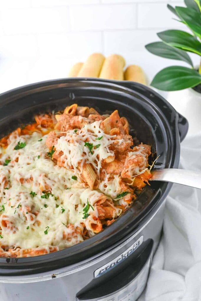 Crockpot baked ziti in a slow cooker.