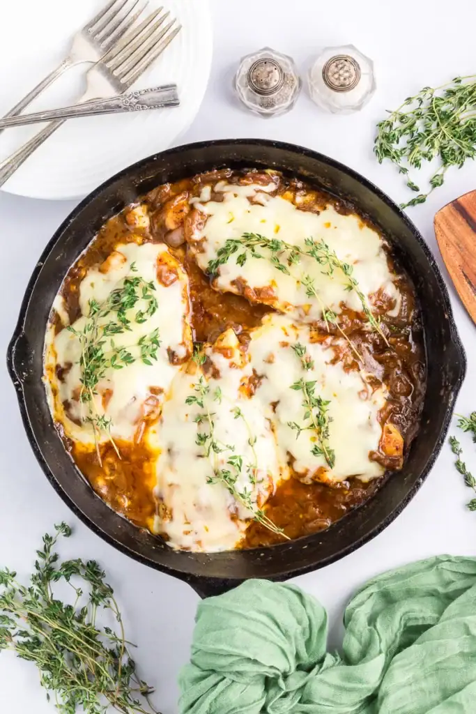 French onion chicken in a skillet.
