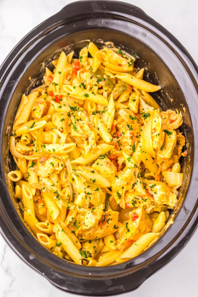 Chicken fajita pasta in a crockpot.