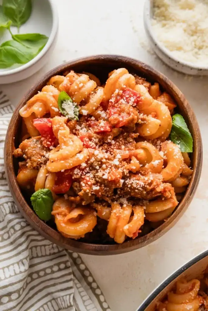 Sausage and peppers pasta in a bowl.