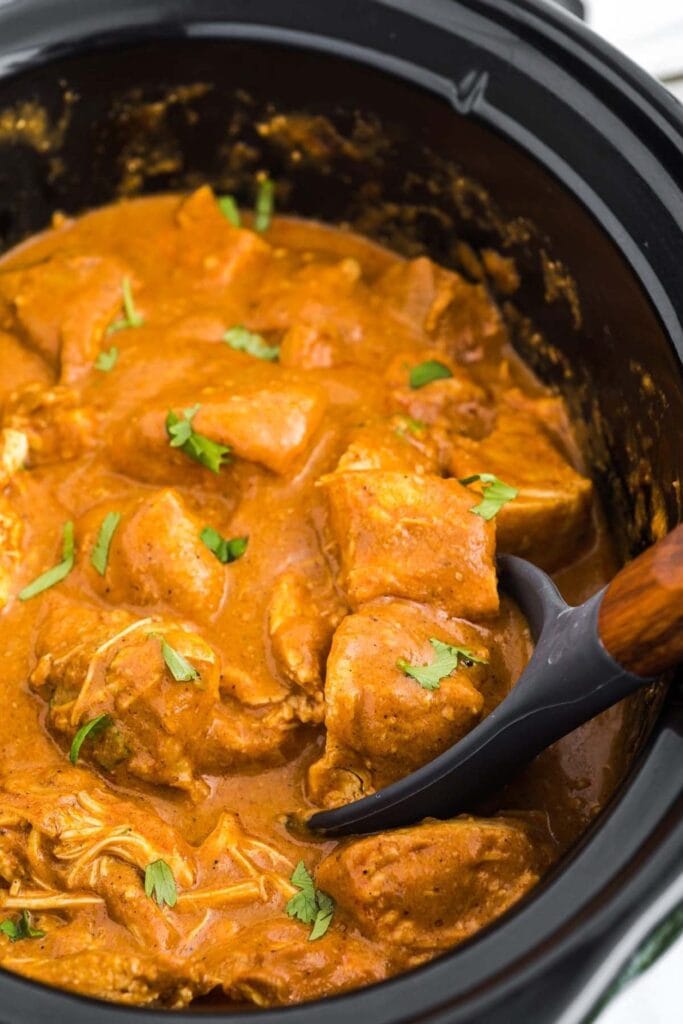 Butter chicken in a slow cooker.