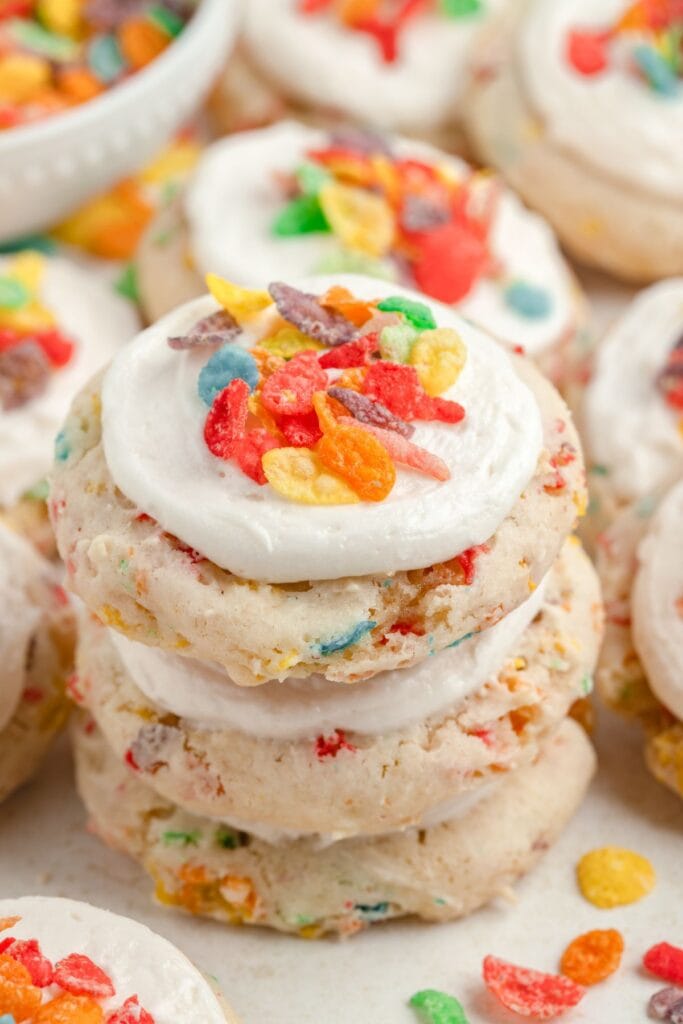 Stack of Fruity Pebbles cookies.